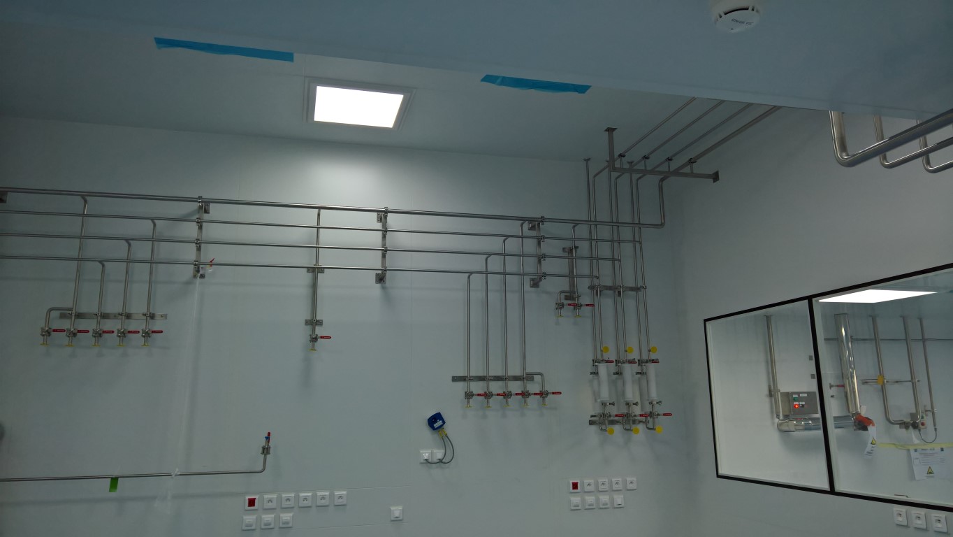 Piping, process and utility installations